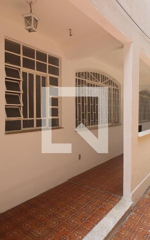 Casa para alugar com 94m², 2 quartos e sem vagaFachada