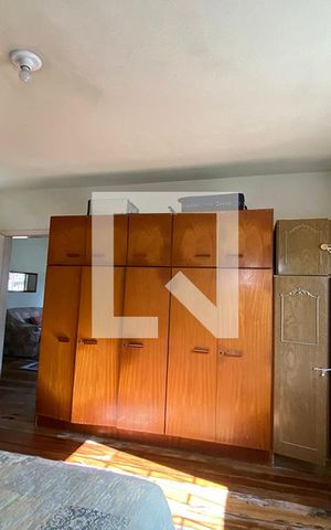 Casa à venda com 180m², 4 quartos e 3 vagasQuarto 2