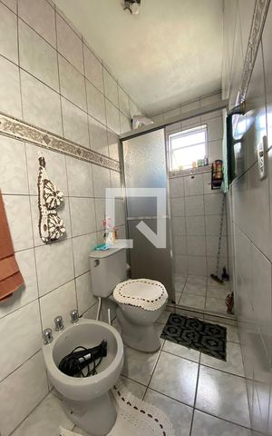 Casa à venda com 180m², 4 quartos e 3 vagasBanheiro 2
