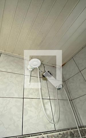 Casa à venda com 180m², 4 quartos e 3 vagasChuveiro do Banheiro Externo