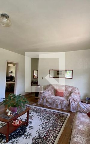 Casa à venda com 180m², 4 quartos e 3 vagasSala 2