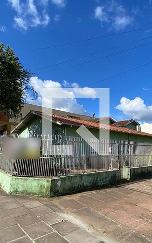 Casa à venda com 180m², 4 quartos e 3 vagasFachada