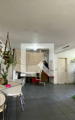 Casa à venda com 180m², 4 quartos e 3 vagasGaragem