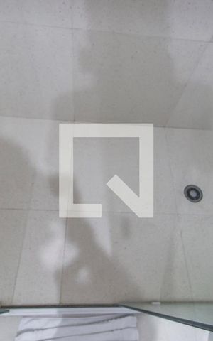 Apartamento à venda com 40m², 1 quarto e 1 vagaDetalhe do Banheiro da Suite
