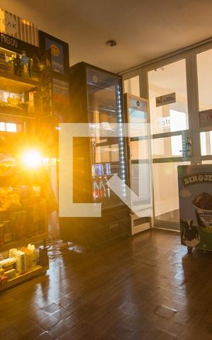 Apartamento à venda com 40m², 1 quarto e 1 vagaÁrea comum