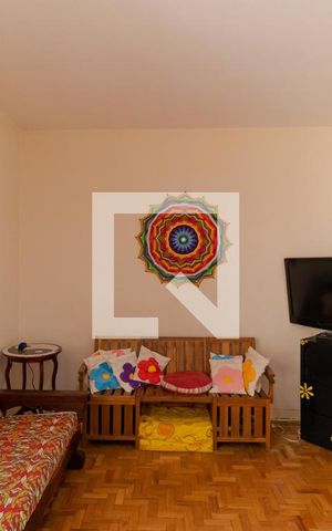 Apartamento à venda com 110m², 3 quartos e sem vagaSalas