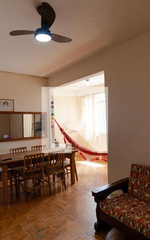 Apartamento à venda com 110m², 3 quartos e sem vagaSalas
