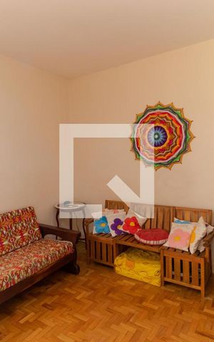 Apartamento à venda com 110m², 3 quartos e sem vagaSalas