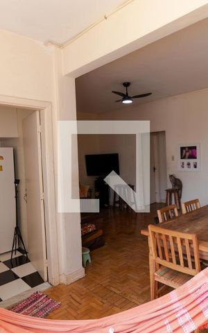 Apartamento à venda com 110m², 3 quartos e sem vagaSalas