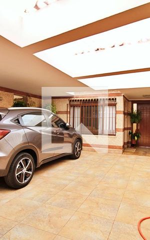 Casa para alugar com 143m², 3 quartos e 2 vagas Casa para alugar com 143m², 3 quartos e 2 vagasGaragem