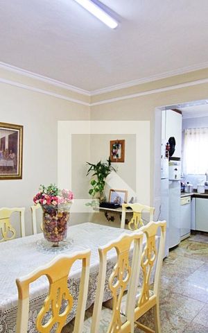 Casa para alugar com 143m², 3 quartos e 2 vagas Casa para alugar com 143m², 3 quartos e 2 vagasCozinha
