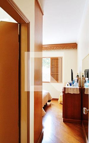 Casa para alugar com 143m², 3 quartos e 2 vagas Casa para alugar com 143m², 3 quartos e 2 vagasSuíte