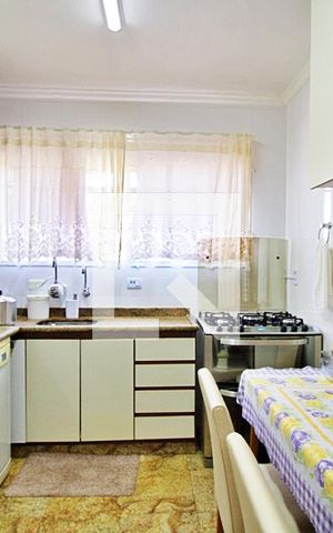 Casa para alugar com 143m², 3 quartos e 2 vagas Casa para alugar com 143m², 3 quartos e 2 vagasCozinha