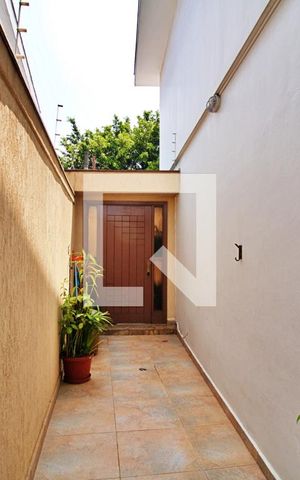 Casa para alugar com 143m², 3 quartos e 2 vagas Casa para alugar com 143m², 3 quartos e 2 vagasÁrea Externa