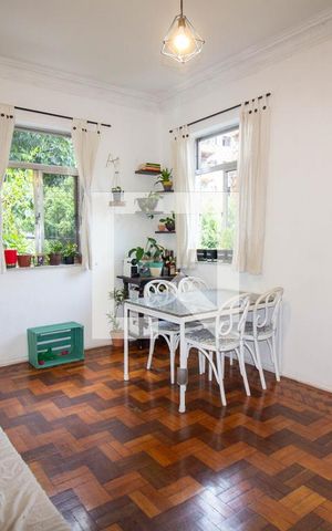 Apartamento à venda com 75m², 3 quartos e sem vaga Apartamento à venda com 75m², 3 quartos e sem vagaSala