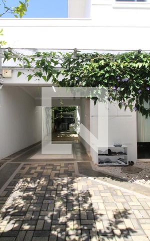 Casa à venda com 240m², 3 quartos e 5 vagasÁrea comum