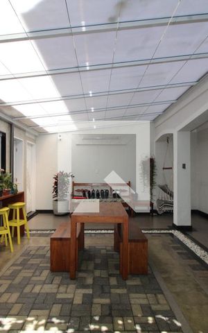 Casa à venda com 240m², 3 quartos e 5 vagasÁrea comum