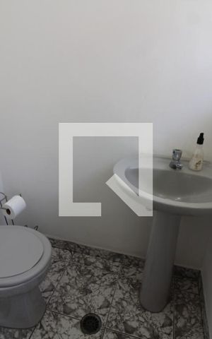 Casa à venda com 240m², 3 quartos e 5 vagasLavabo de fora