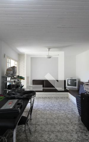 Casa à venda com 240m², 3 quartos e 5 vagasDeposito