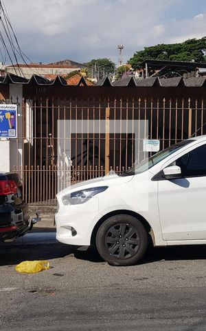 Casa para alugar com 35m², 1 quarto e sem vaga Casa para alugar com 35m², 1 quarto e sem vagaFachada
