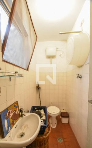 Casa para alugar com 170m², 3 quartos e 2 vagasBanheiro de Serviços