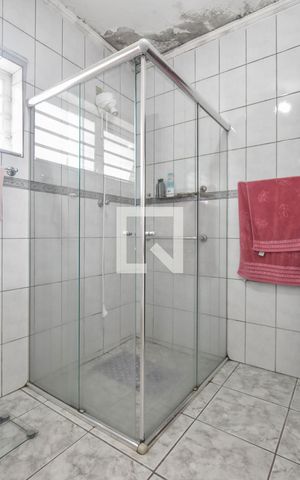 Casa para alugar com 170m², 3 quartos e 2 vagasBanheiro Suíte 01