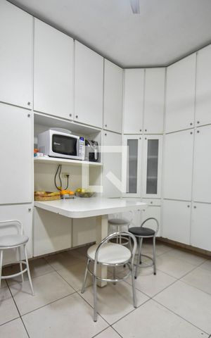 Casa para alugar com 170m², 3 quartos e 2 vagasCozinha