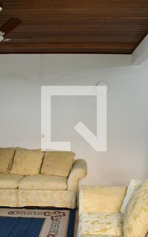 Casa para alugar com 160m², 3 quartos e 1 vagaSala