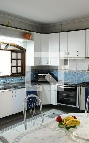 Casa para alugar com 160m², 3 quartos e 1 vagaCozinha