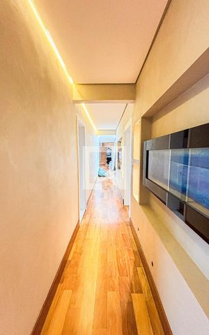Apartamento à venda com 400m², 5 quartos e 5 vagasCorredor