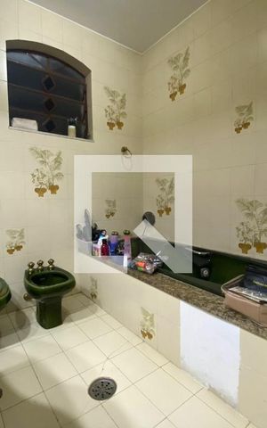 Casa à venda com 314m², 5 quartos e 4 vagas