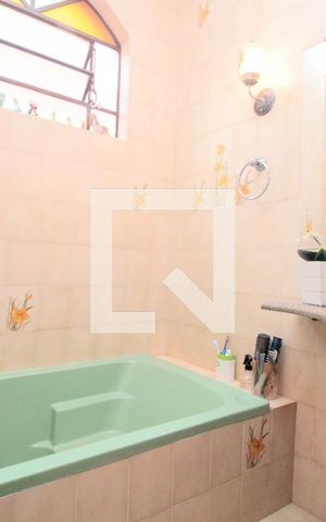 Casa à venda com 445m², 4 quartos e 4 vagas