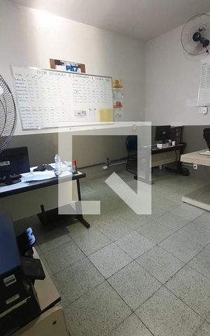 Casa à venda com 654m², 4 quartos e 3 vagas