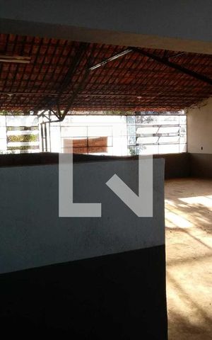 Casa à venda com 654m², 4 quartos e 3 vagas