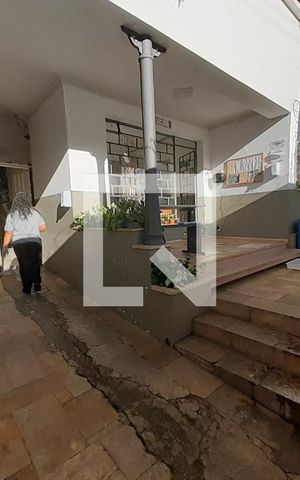 Casa à venda com 654m², 4 quartos e 3 vagas