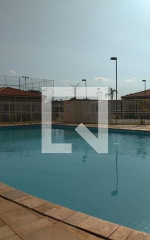 Apartamento para alugar com 50m², 2 quartos e 1 vaga Apartamento para alugar com 50m², 2 quartos e 1 vagaÁrea comum - Piscina