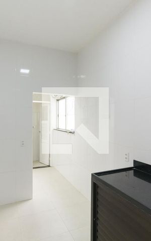 Apartamento para alugar com 75m², 2 quartos e 1 vagaCozinha