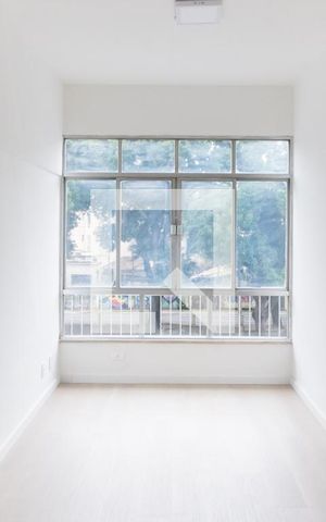 Apartamento para alugar com 75m², 2 quartos e 1 vagaSala