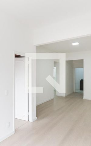 Apartamento para alugar com 75m², 2 quartos e 1 vagaSala