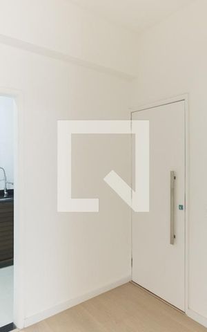 Apartamento para alugar com 75m², 2 quartos e 1 vagaSala