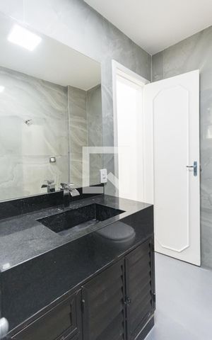 Apartamento para alugar com 75m², 2 quartos e 1 vagaBanheiro