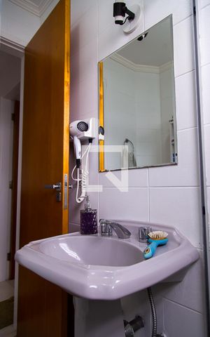 Apartamento à venda com 48m², 2 quartos e 1 vagaBanheiro