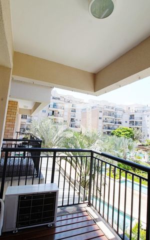 Apartamento à venda com 68m², 2 quartos e 2 vagas Apartamento à venda com 68m², 2 quartos e 2 vagasVaranda
