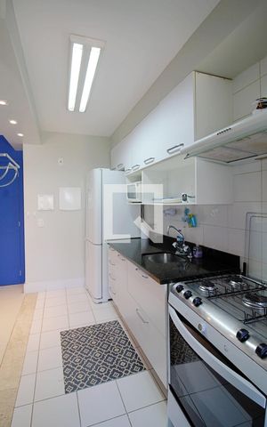 Apartamento à venda com 68m², 2 quartos e 2 vagas Apartamento à venda com 68m², 2 quartos e 2 vagasCozinha