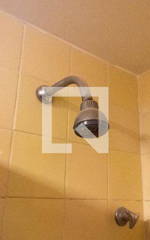 Apartamento para alugar com 57m², 2 quartos e 1 vaga Apartamento para alugar com 57m², 2 quartos e 1 vagaBanheiro da Suíte