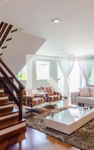 Casa à venda com 338m², 4 quartos e 5 vagas