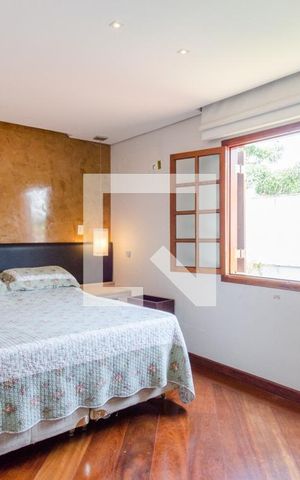 Casa à venda com 338m², 4 quartos e 5 vagas