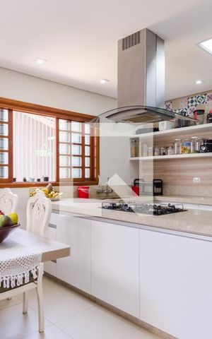 Casa à venda com 338m², 4 quartos e 5 vagas