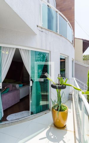 Casa à venda com 338m², 4 quartos e 5 vagas