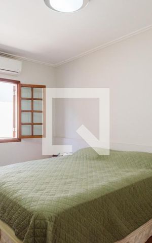 Casa à venda com 338m², 4 quartos e 5 vagas
